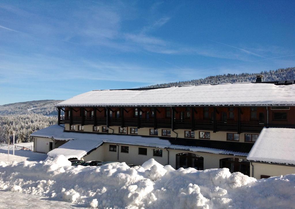 Hotel Club Le Risoux Bois-dʼAmont Exterior foto