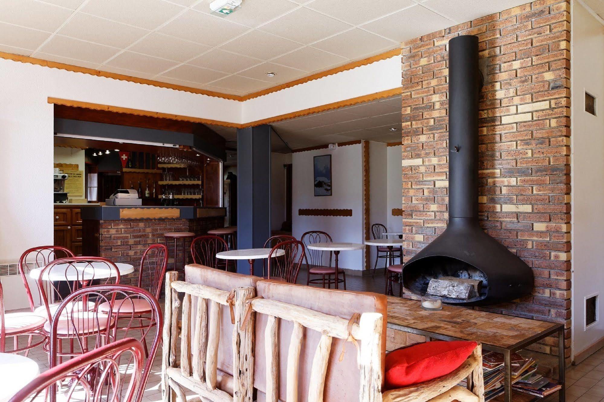 Hotel Club Le Risoux Bois-dʼAmont Exterior foto